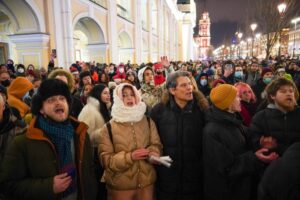 Что делать, если вас задержали на митинге? Инструкция по поведению в автозаке и ОВД